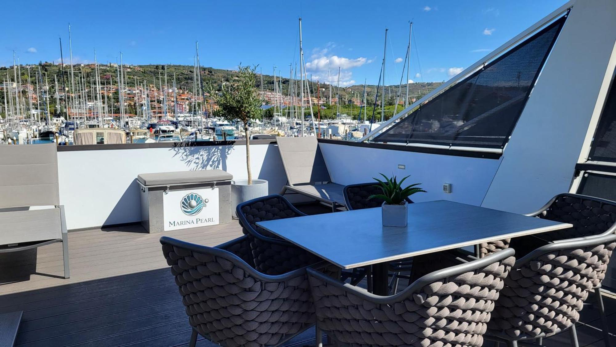 Floating House - Marina Pearl Apartamento Portorož Exterior foto