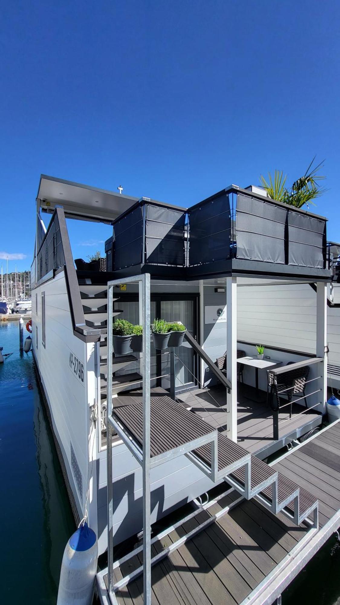 Floating House - Marina Pearl Apartamento Portorož Exterior foto