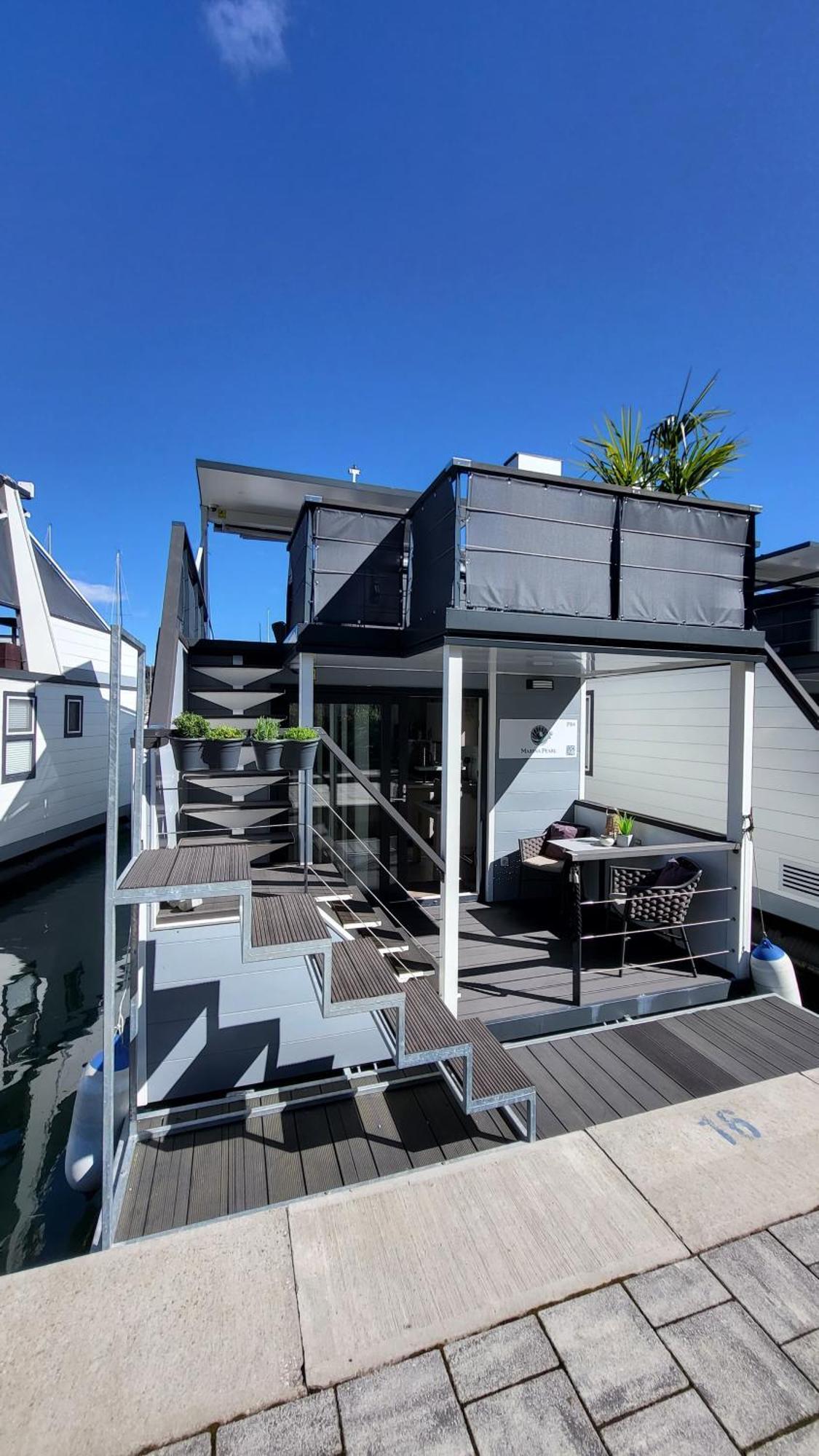 Floating House - Marina Pearl Apartamento Portorož Exterior foto